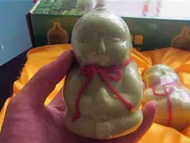 Giáp Tết lại loạn giá quả nhân sâm hình người