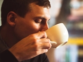 Uống cà phê giúp ngừa ung thư thế nào
