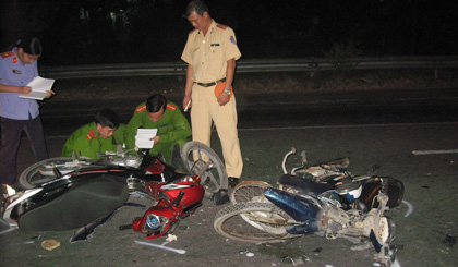 Hai mô tô tông nhau làm 1 người tử vong