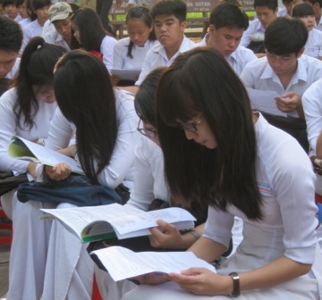 Đầu tư nâng tỷ lệ thi đỗ đại học, cao đẳng