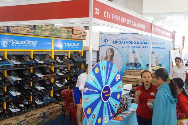 Chơi oẳn tù tì được mua hàng giảm giá