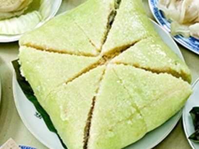 Những người không nên ăn bánh chưng ngày Tết