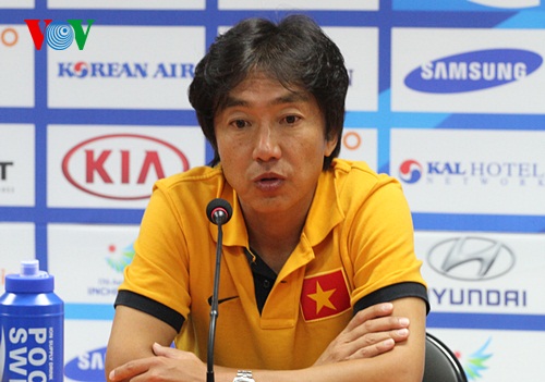 HLV Miura  Chúng tôi sẽ cố gắng để thắng Nhật Bản