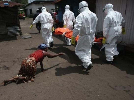 Số ca tử vong do virus Ebola trên thế giới vượt quá 10 000