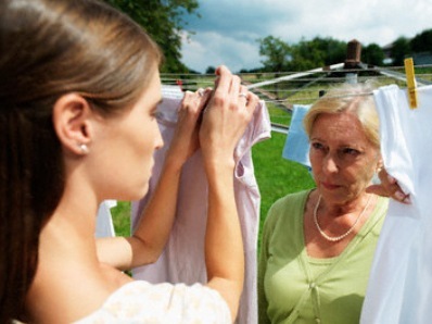 Khốn khổ vì bà nội của chồng