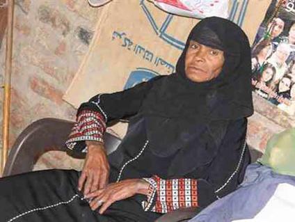 Giả làm đàn ông suốt 43 năm để mưu sinh