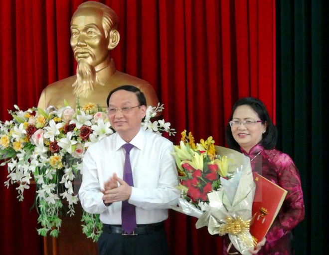 Trao Quyết định của Bộ Chính trị về nhân sự tỉnh Vĩnh Long