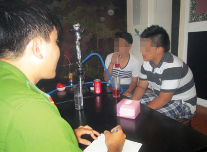 Phát hiện hàng chục học sinh THCS ở TP Vũng Tàu hút shisha