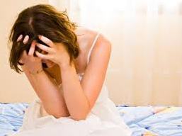 Bạn trai doạ công khai ảnh nhạy cảm lên facebook