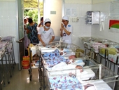 Mang thai hộ ở TP HCM Chờ thông tư hướng dẫn