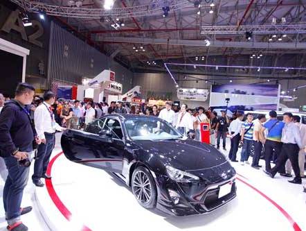 2016 Ôtô nhập nguyên bản đồng loạt xuống giá