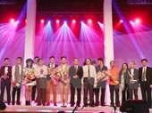 Mỹ Tâm đoạt giải Ca sỹ của năm tại đêm trao giải Cống hiến 2015
