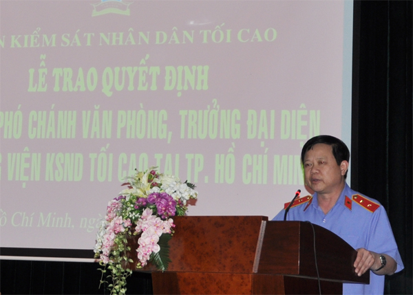 Đồng chí Nguyễn Việt Hùng, Chánh Văn phòng VKSND tối cao phát biểu tại buổi Lễ