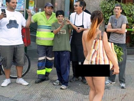 Khỏa thân gây sốc vì  nghệ thuật