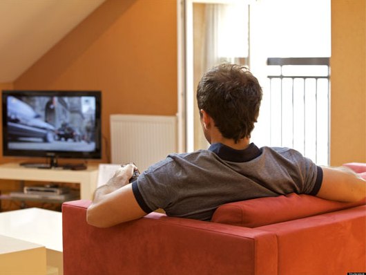 Xem ti vi thường xuyên làm tăng nguy cơ mắc bệnh tiểu đường