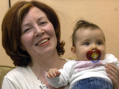 65 tuổi, mang thai sinh tư