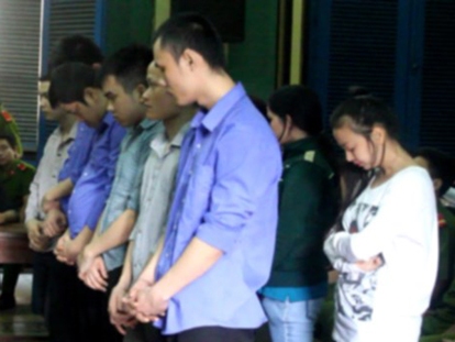 Trốn nã sang Việt Nam, cầm đầu băng lừa đảo chiếm đoạt hàng tỷ đồng