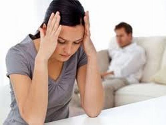 Chồng nhu nhược, không làm chỗ dựa cho vợ