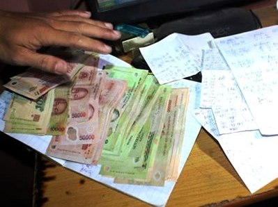 Bắt quả tang 15 đối tượng cá độ bóng đá trong quán cà phê