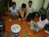 Hà Nội Khám nhà cán bộ Chi Cục thuế, phát hiện ma túy và lựu đạn
