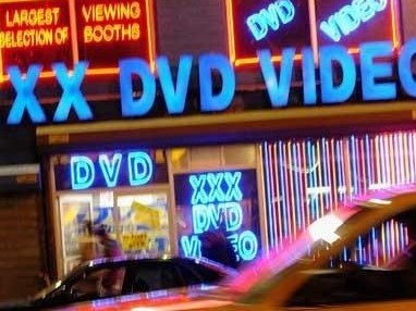 Sự thật hoàn toàn khác về diễn viên phim cấp 3