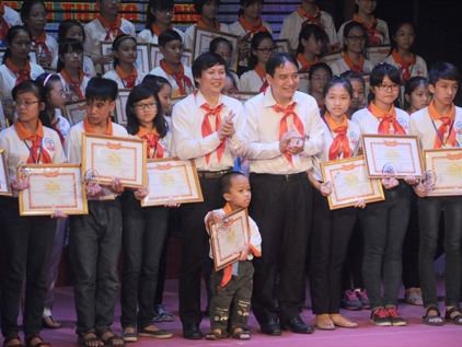 Tôn vinh 125 thiếu nhi tiêu biểu của Thủ đô Hà Nội