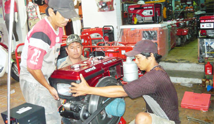 Sôi động thị trường mùa nắng nóng