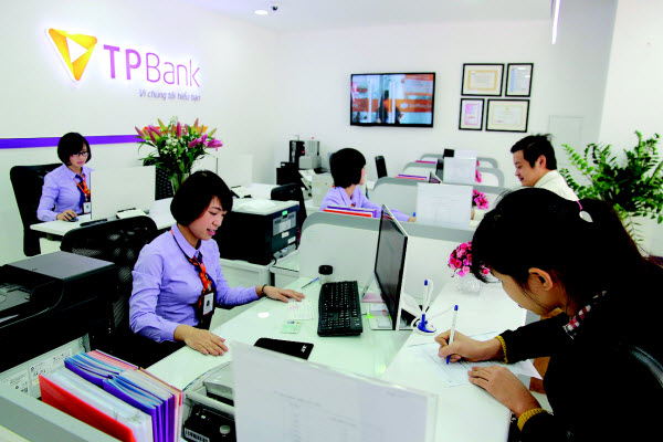 Nhìn lại quá trình tái cơ cấu 9 ngân hàng