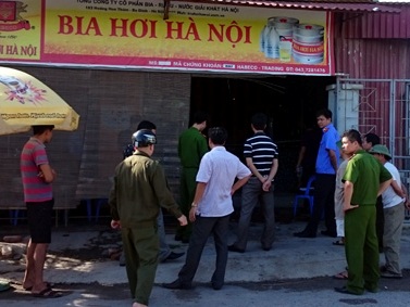 Truy bắt đối tượng phóng hỏa đốt nhà, chém chết con gái người tình