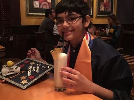 11 tuổi có ba bằng đại học