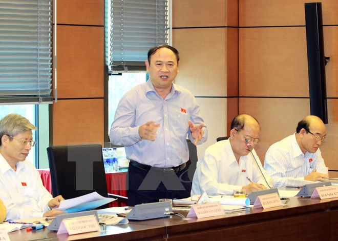 Quốc hội thảo luận kế hoạch phát triển KT-XH và ngân sách Nhà nước