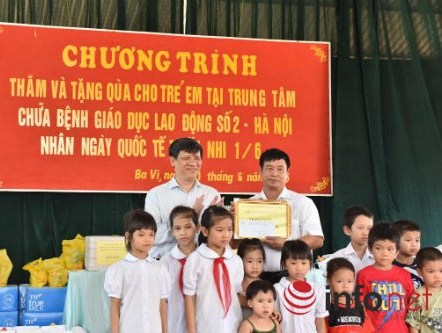 Cả nước có 4 000 trẻ em bị nhiễm HIV