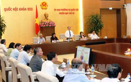 Ủy ban Thường vụ Quốc hội ban hành các Nghị quyết về tổ chức bộ máy, cán bộ của VKSND