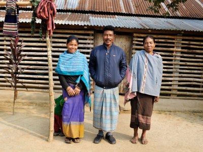 Mẹ và con gái cưới chung một chồng