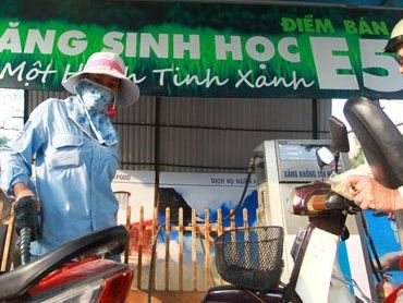 Xăng sinh học E5 Giá rẻ hơn 330 đồng lít vẫn chưa hấp dẫn