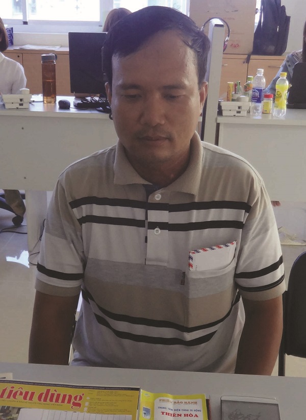 Điện thoại đểu núp bóng hàng xách tay