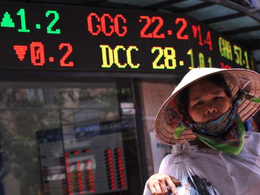 Nợ công sẽ chạm ngưỡng 64 GDP vào cuối năm 2015