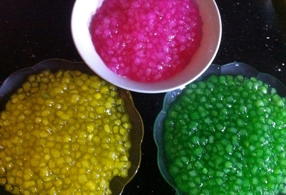 Chè nhiều màu sắc Đẹp mà độc