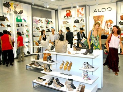 Hà Nội, TP HCM cùng nhảy 45 bậc về mức đắt đỏ