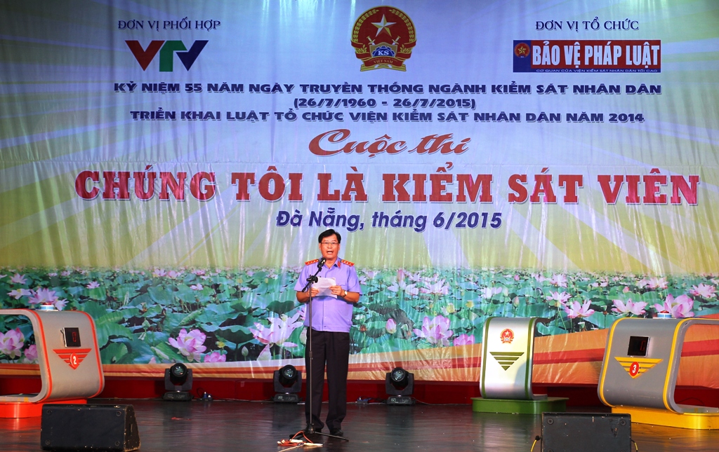 Tiến sỹ Trần Công Phàn, Phó Viện trưởng VKSND tối cao, Trưởng ban chỉ đạo Cuộc thi phát biểu khai mạc.