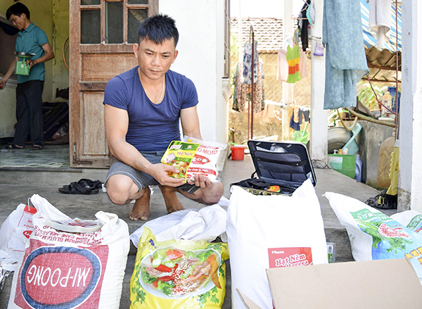 Tuồn cả tấn bột ngọt giả Ajinomoto, hạt nêm Knorr ra thị trường