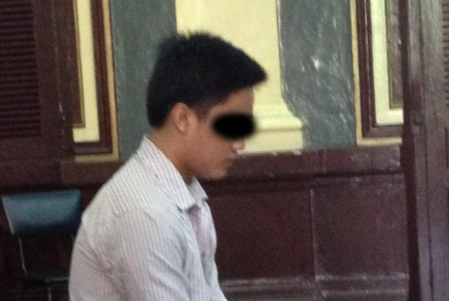 Mâu thuẫn tiền mua rau, thiếu niên đâm người