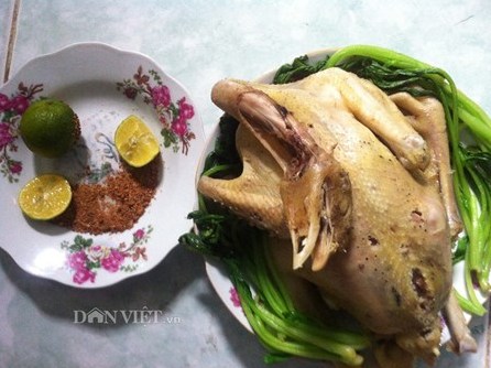 Món gà hấp rượu của dân nhậu miền Tây