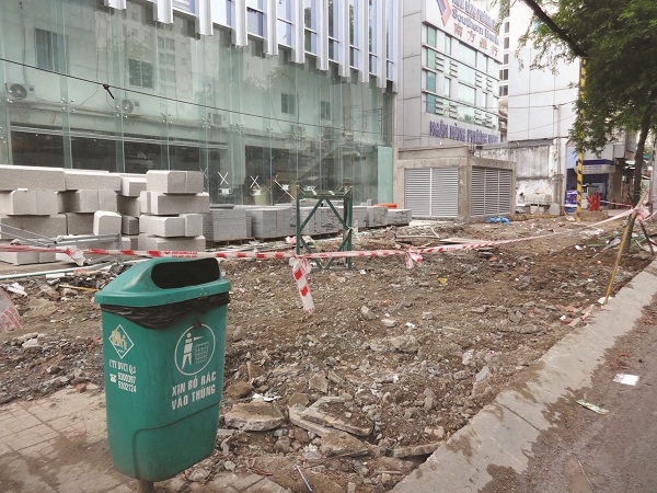 Hiểm nguy rình rập tại công trình ở trung tâm thành phố