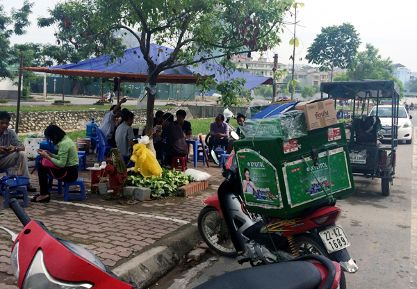 Trà đá vỉa hè  Con cưng của tập đoàn Mỹ, Hàn