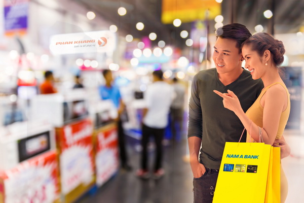Mua hàng trả góp 0 tại Phan Khang bằng thẻ Nam A Bank