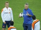Guus Hiddink chính thức rời ghế huấn luyện viên trưởng tuyển Hà Lan