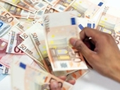 Euro mất giá từng ngày, nhà giàu Việt buốt ruột