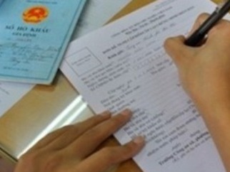 Cấp thẻ bảo hiểm y tế cùng lúc đăng ký khai sinh cho trẻ dưới 6 tuổi