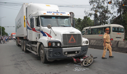 Cùng ngày xảy ra 2 vụ TNGT làm 2 người chết